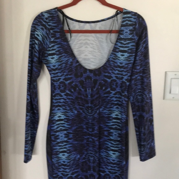 Dress - Picture 3 of 5